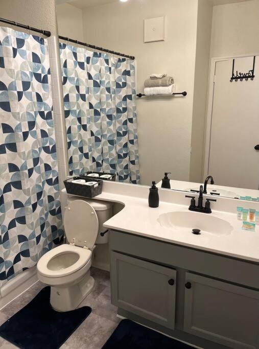 Home Away From Home-Cozy 2 Bdrm Condo/Med Cntr/Nrg Houston Exterior foto