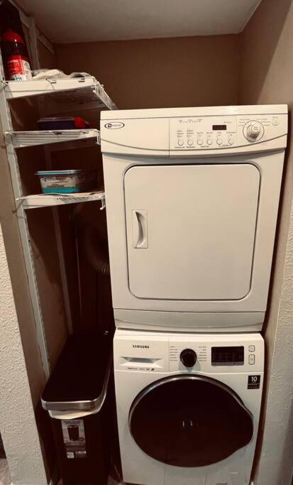 Home Away From Home-Cozy 2 Bdrm Condo/Med Cntr/Nrg Houston Exterior foto