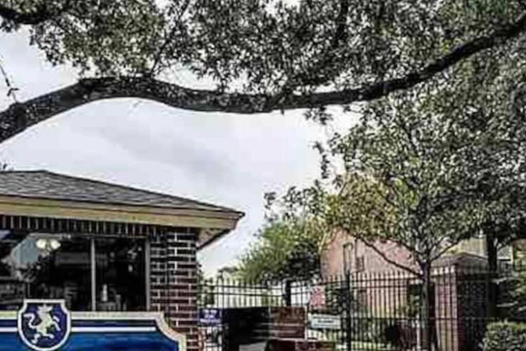Home Away From Home-Cozy 2 Bdrm Condo/Med Cntr/Nrg Houston Exterior foto
